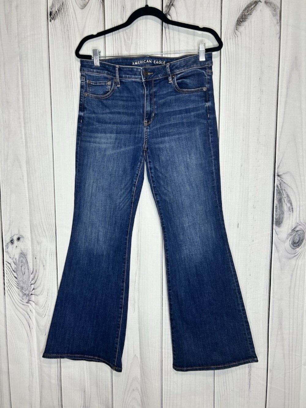 American Eagle Low Rise Flare Jeans Womens Sz 12S (34x30) Next Level Stretch